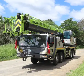Picture of the Zoomlion 55 ton crane